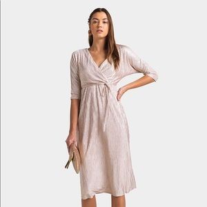 (NWT) Francesca’s Shimmer Waist Tie Dress
